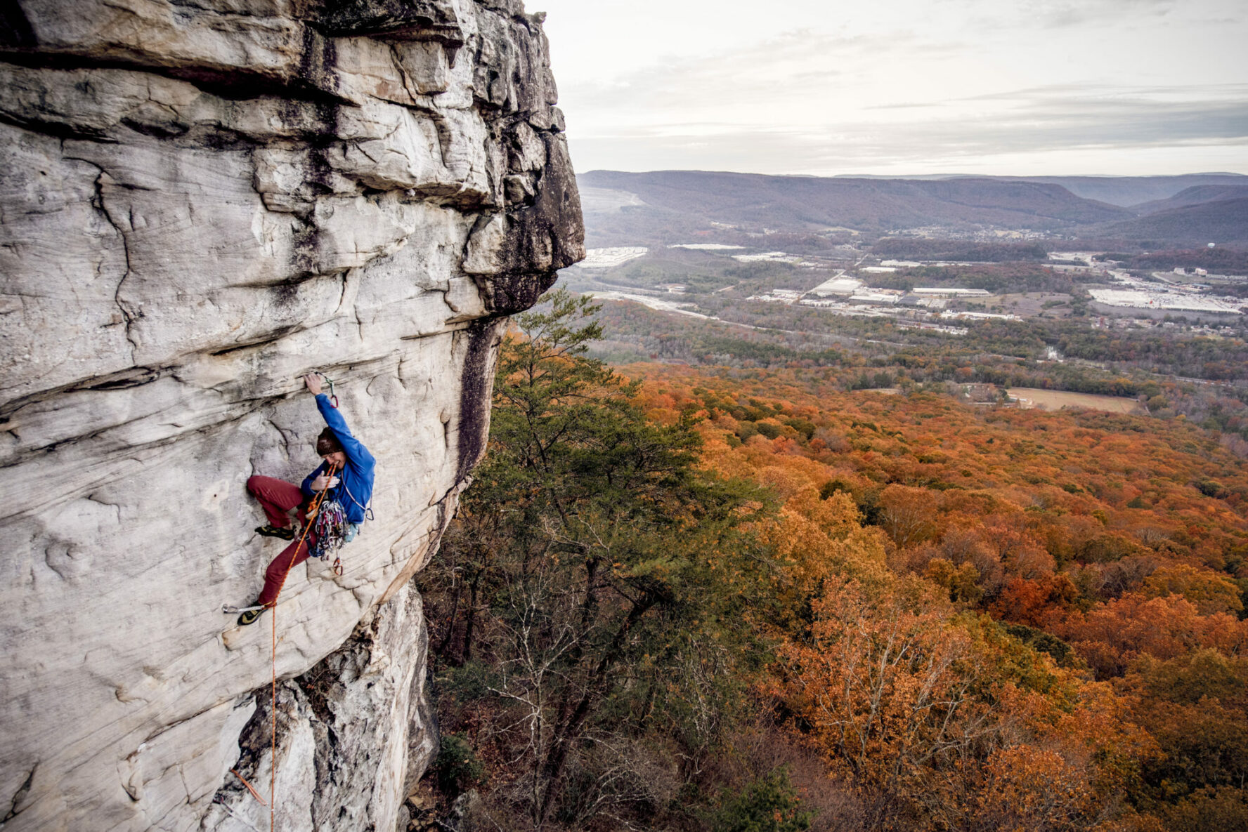 Beckett Honiker climbs Great White Fright at Sunset Rock.