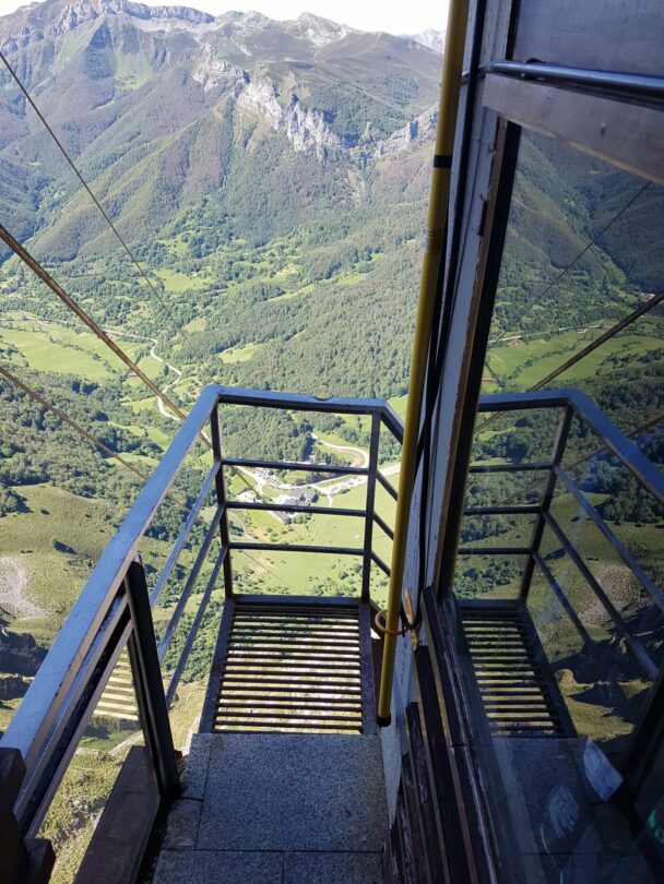 picos de europa rock climbing