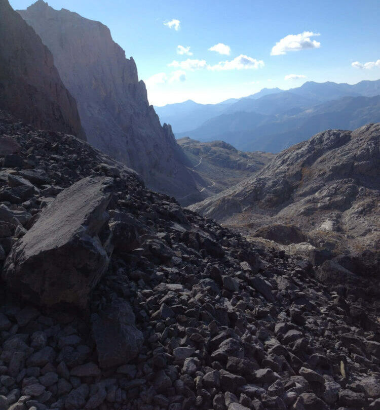 Rocky trail with a view of the valley on the route from Fuente De to Sotres